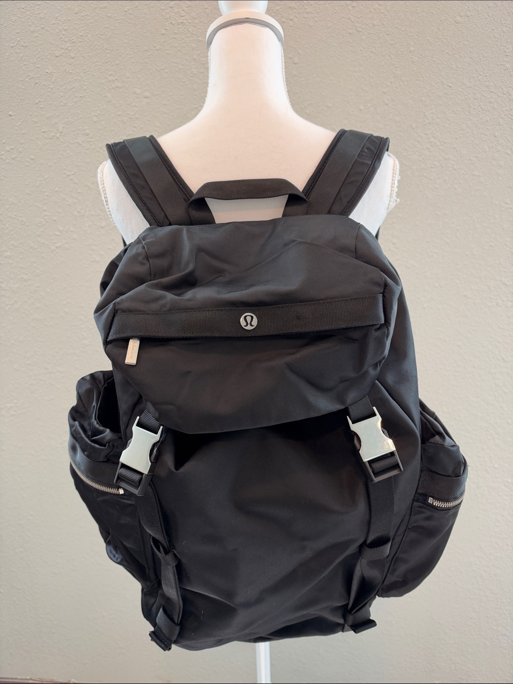 lululemon athletica wanderlust Black Nylon Backpack with Silver Buckles